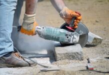 Ile kosztuje cięcie w Castoramie?