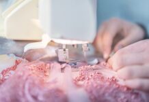 Czy brokat to metal?