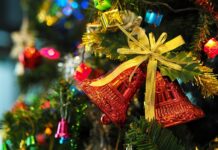 Co najpierw się kładzie na choinkę?
