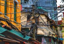 Co może powodować zwarcie?