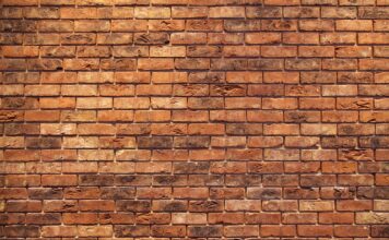 Czy cegła szamotowa może być na zewnątrz?