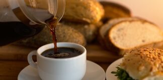 Ile trzeba dać zakwasu na 1 kg mąki?