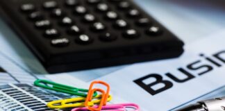 Jak obliczyć moment maksymalny?